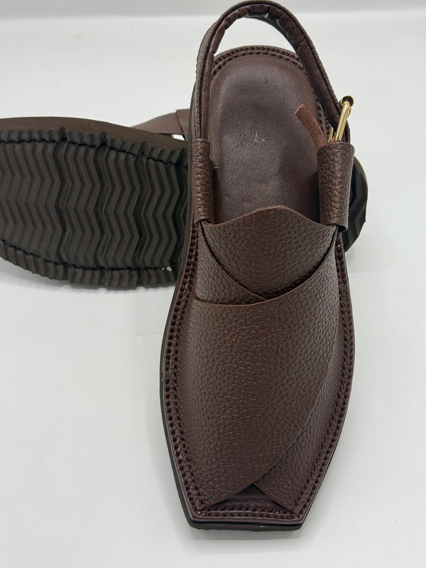Brown Dot skacher sole