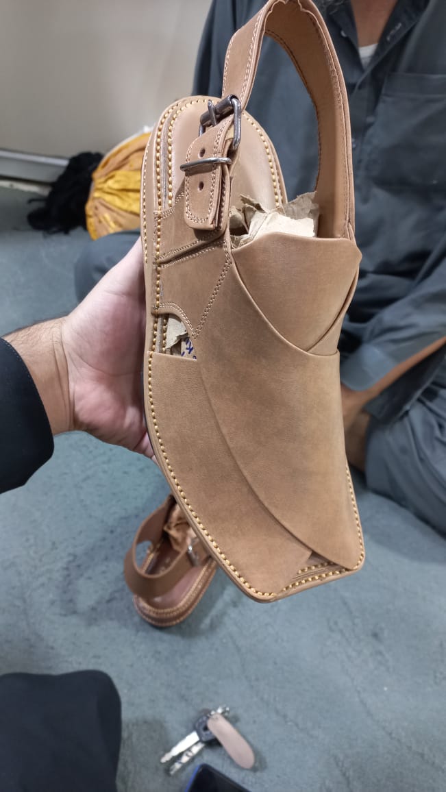 Camel single sole