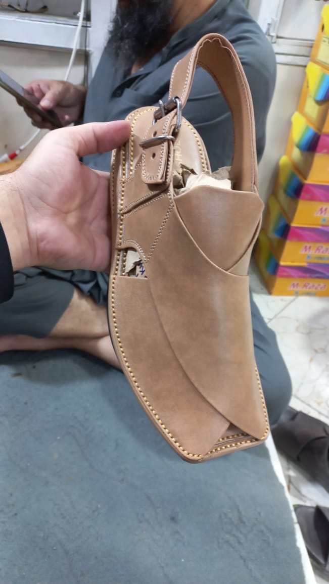 Camel single sole