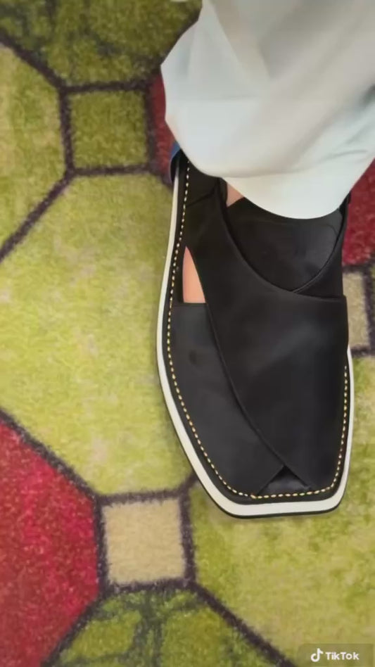 Black Falcon chappal